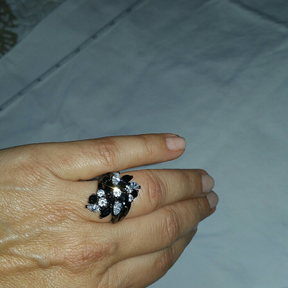 Onyx Cubic Zirconia Ring - Picture 4 of 4